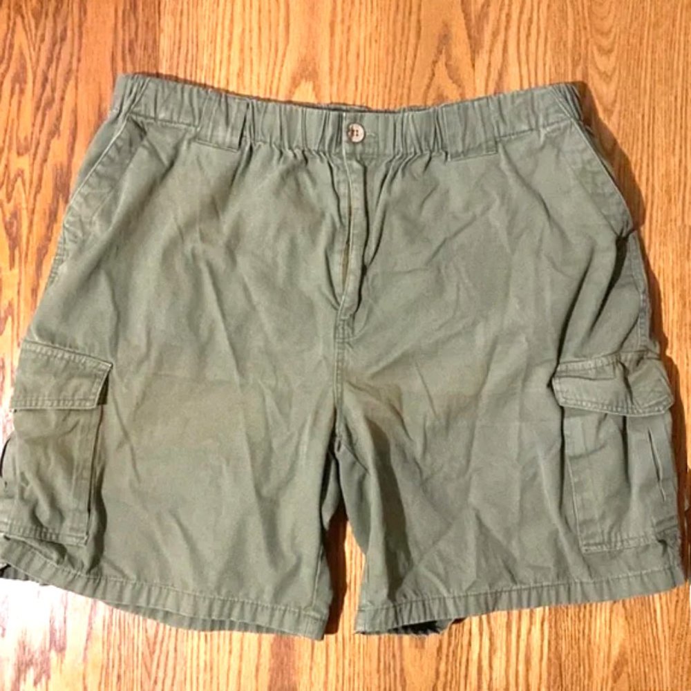 Joe Marlin Green Cargo Shorts Size XL